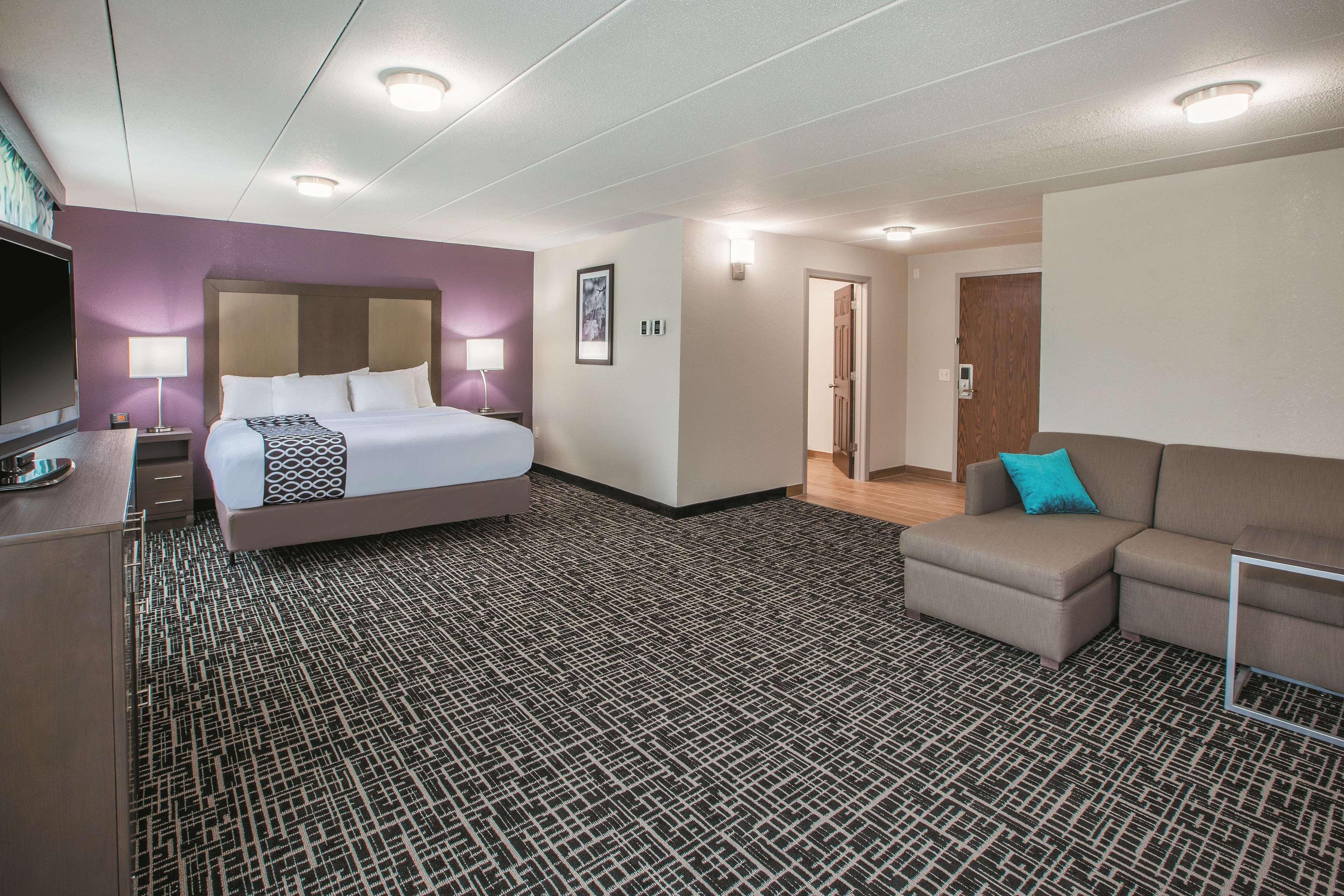 Hotel La Quinta By Wyndham Sturbridge Exterior foto