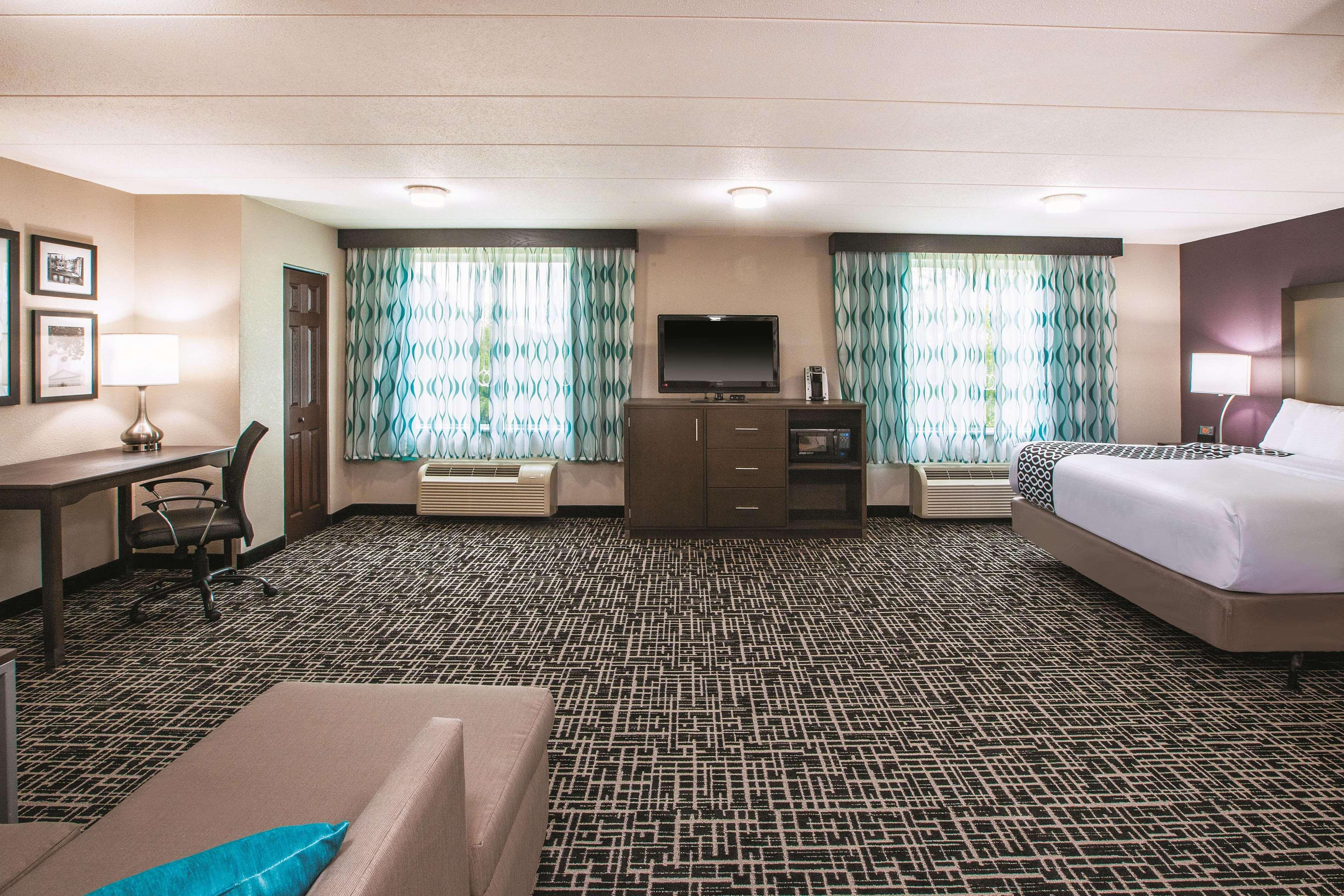 Hotel La Quinta By Wyndham Sturbridge Exterior foto