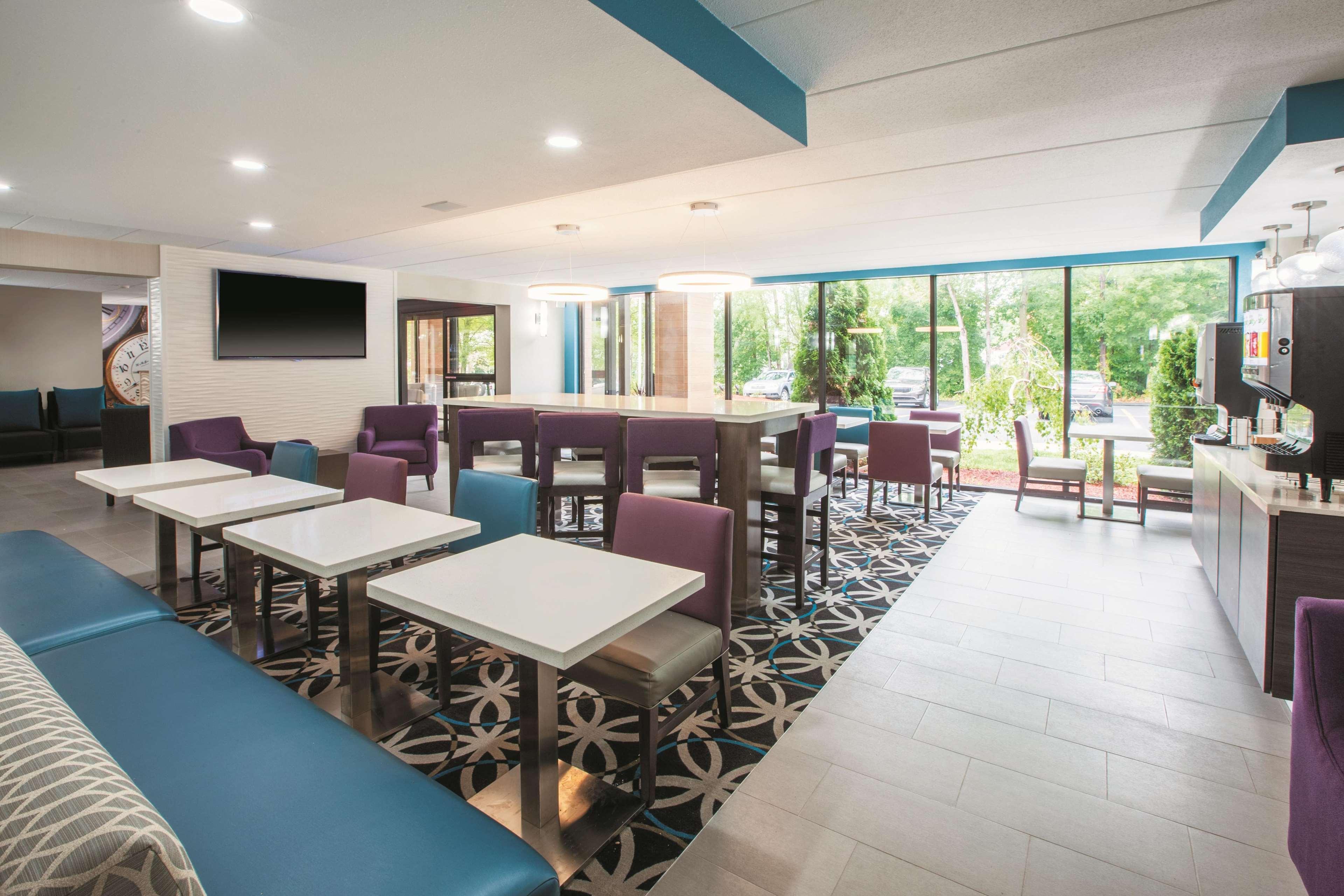 Hotel La Quinta By Wyndham Sturbridge Exterior foto