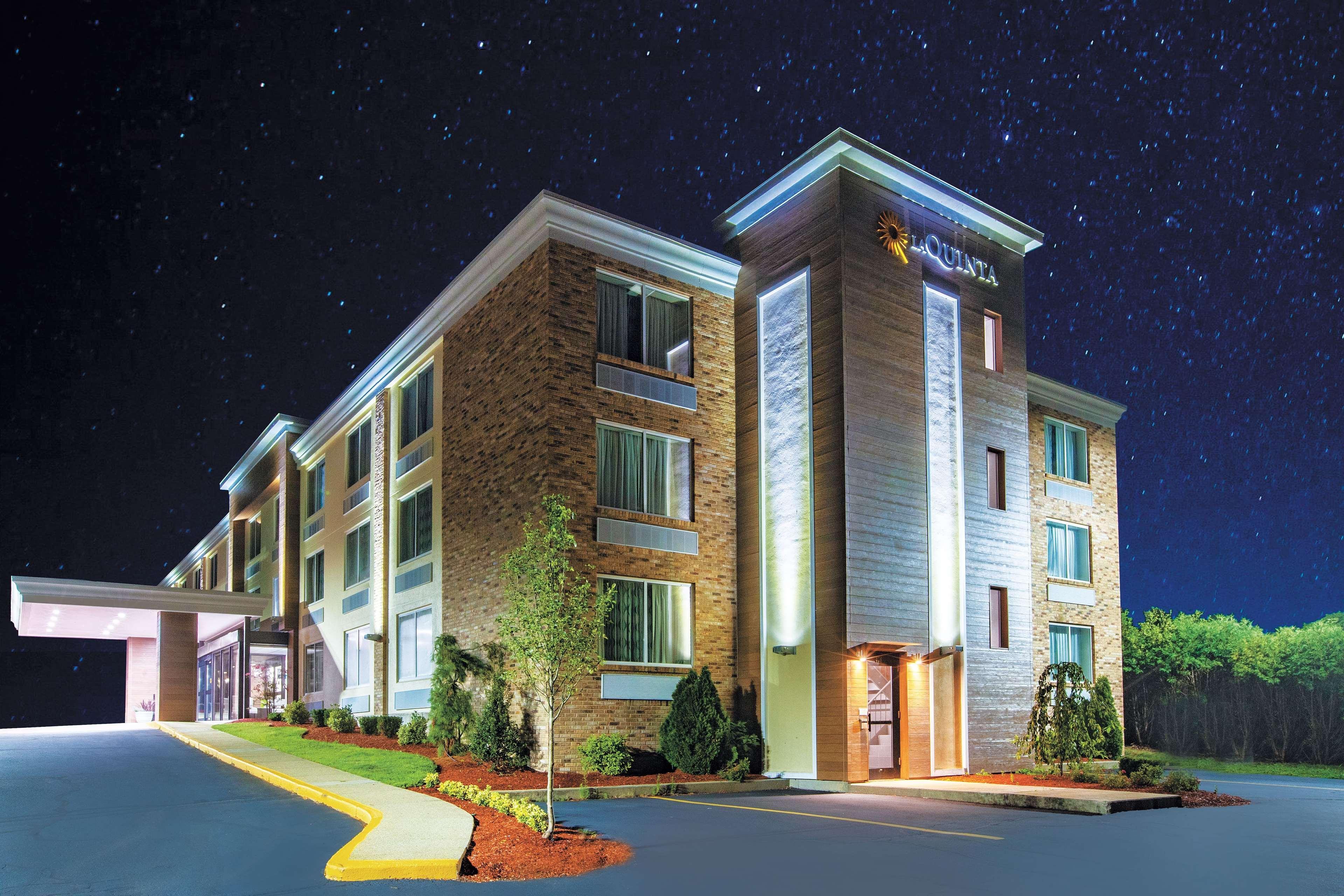 Hotel La Quinta By Wyndham Sturbridge Exterior foto