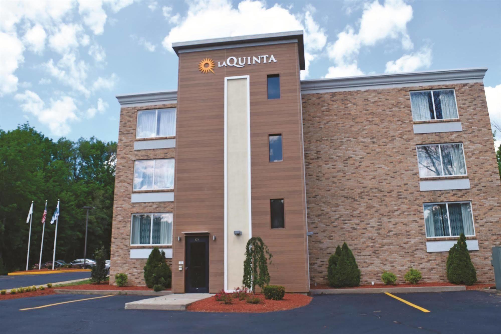 Hotel La Quinta By Wyndham Sturbridge Exterior foto